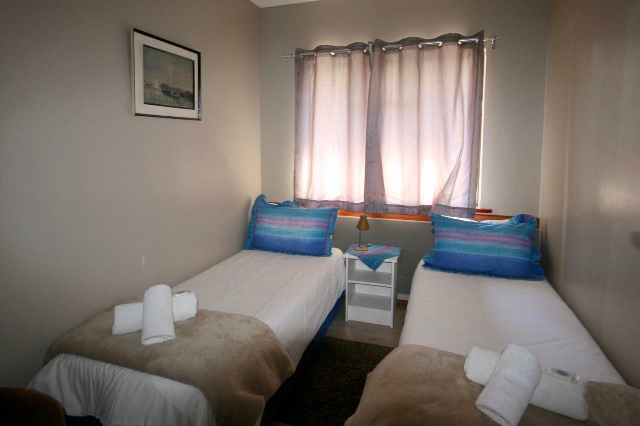 Clouds Guest House Durbanville Exterior photo
