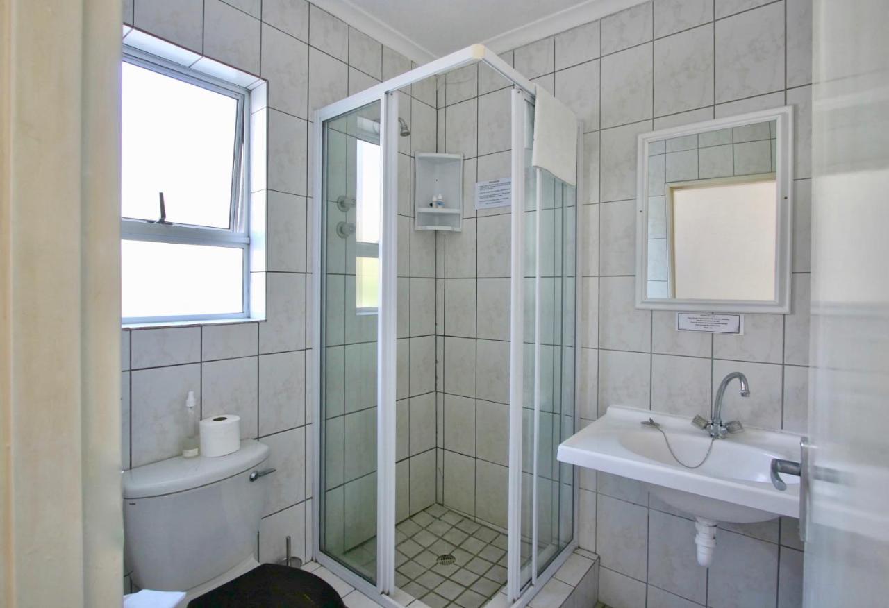 Clouds Guest House Durbanville Exterior photo